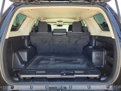 Used 2018 Toyota 4Runner SR5 image 10