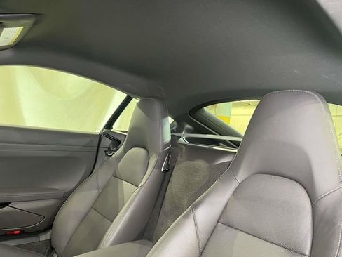 Certified 2025 Porsche 718 Cayman RWD image 17
