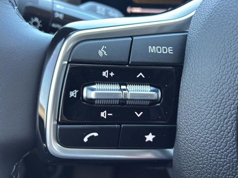 New 2026 Kia Carnival LXS image 5