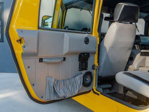 Used 1998 HUMMER H1 4-Door Open Top image 85