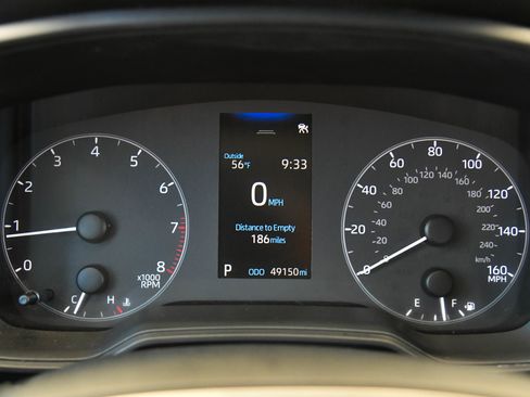 Used 2023 Toyota Corolla SE w/ SE Premium Package FWD image 30