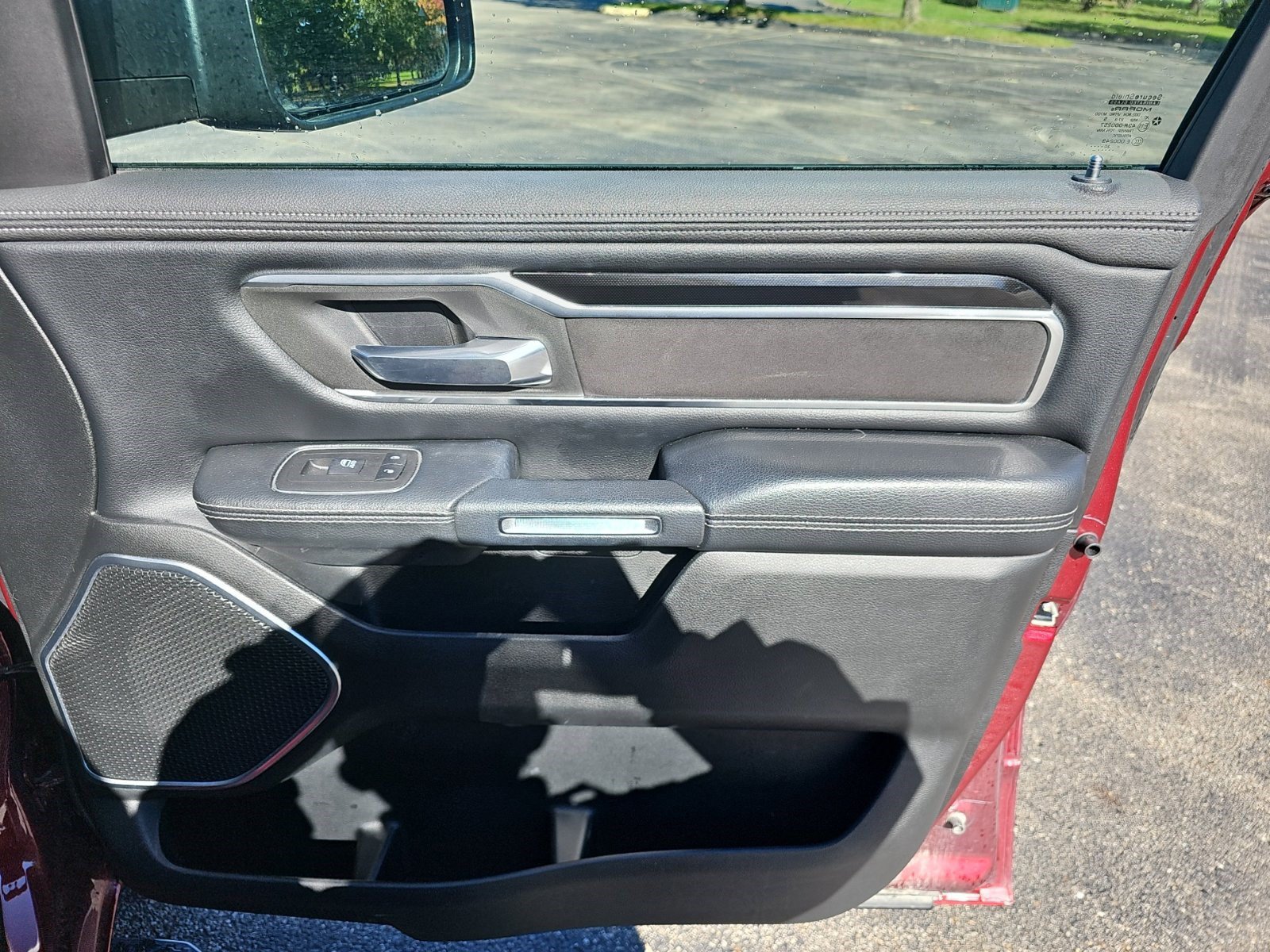 Used 2021 RAM 1500 Laramie w/ Sport Appearance Package AWD/4WD image 14