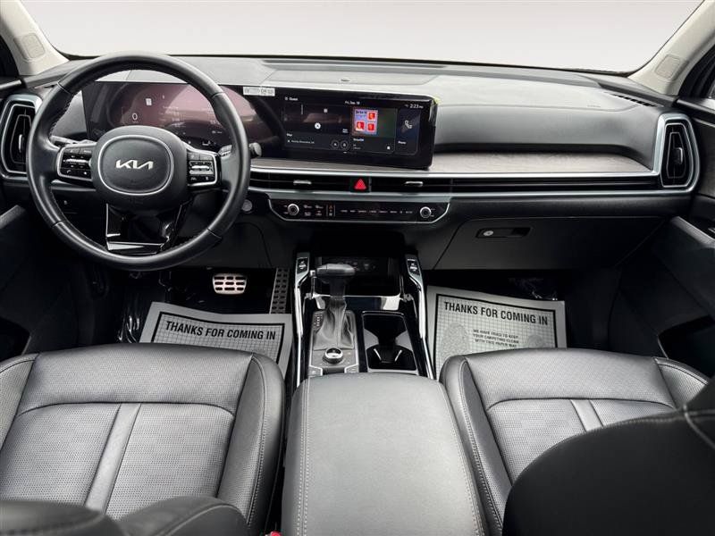 Used 2024 Kia Sorento SX AWD/4WD image 12