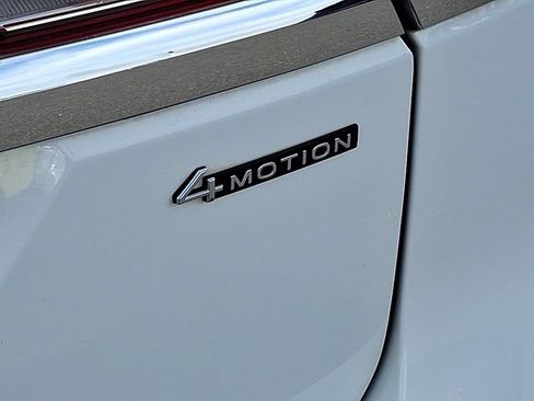 Used 2023 Volkswagen Atlas SE AWD/4WD image 28