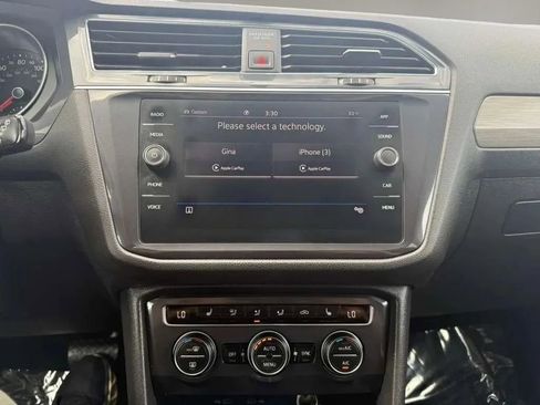 Used 2021 Volkswagen Tiguan SE AWD/4WD image 26