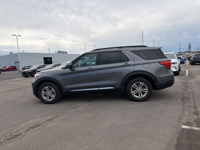 Used 2021 Ford Explorer XLT w/ Class III Trailer Tow Package AWD/4WD image 17