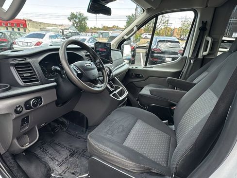 Used 2022 Ford Transit 350 XLT RWD image 9