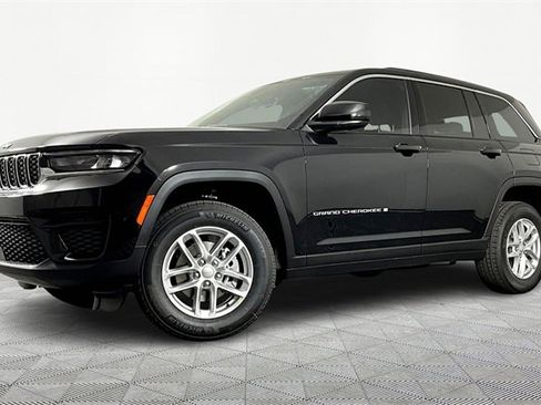 New 2025 Jeep Grand Cherokee Laredo X image 1