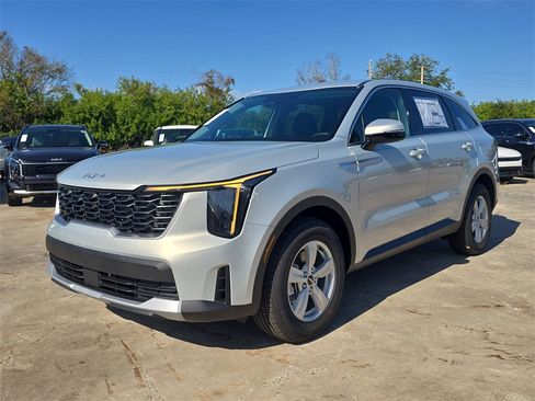 New 2026 Kia Sorento LX image 4