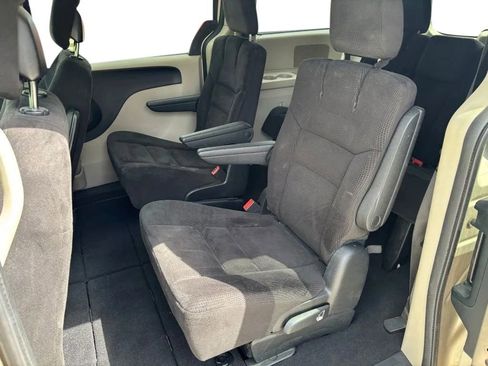 Used 2014 Dodge Grand Caravan SXT w/ Quick Order Package 29G SXT FWD image 25