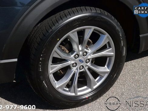 Used 2022 Ford Explorer Limited w/ Equipment Group 301A image 7