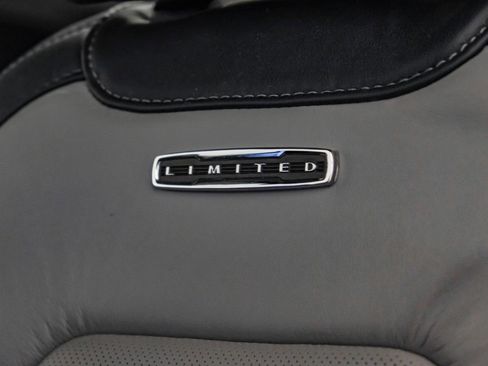 Used 2022 Ford F350 Limited image 33