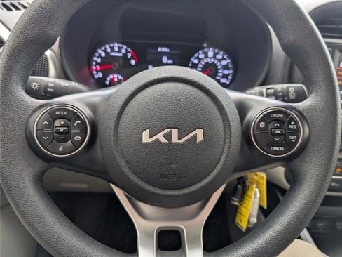 Used 2022 Kia Soul LX w/ Technology Package image 21