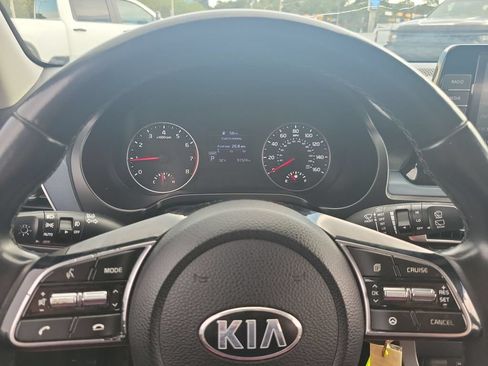 Used 2021 Kia Seltos S AWD/4WD image 11