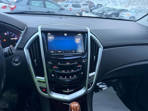 Used 2013 Cadillac SRX Luxury image 18