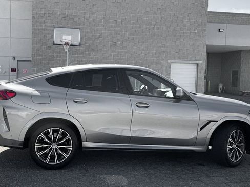 Used 2025 BMW X6 xDrive40i w/ Climate Comfort Package AWD/4WD image 5