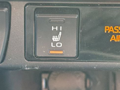 Used 2021 Toyota RAV4 XSE AWD/4WD image 33