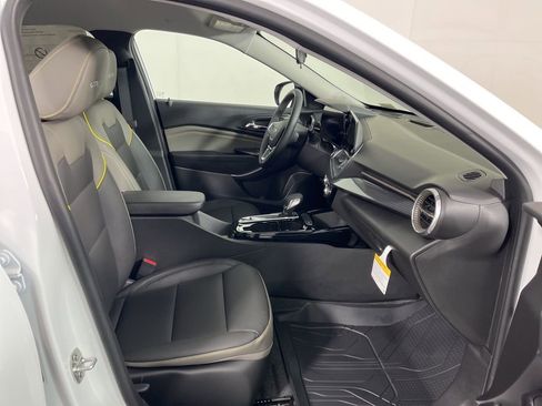 New 2026 Chevrolet Trax ACTIV FWD image 8