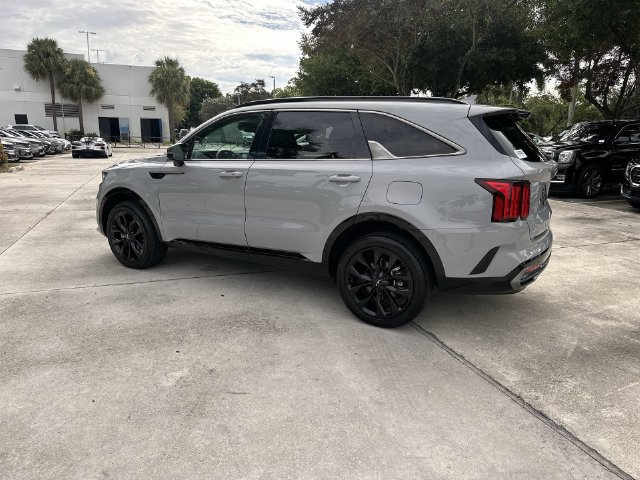 Used 2023 Kia Sorento SX AWD/4WD image 33
