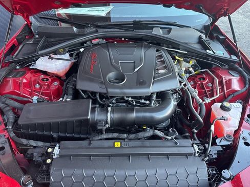 New 2025 Alfa Romeo Giulia AWD w/ Veloce Package AWD image 25