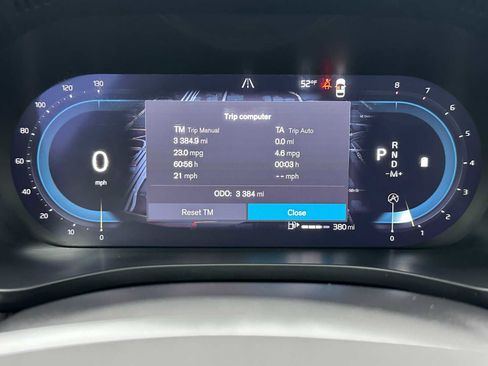 Used 2025 Volvo XC60 B5 Core w/ Protection Package Premier image 25