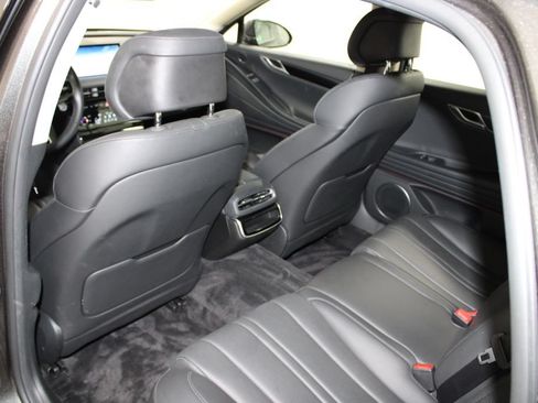 Used 2025 Genesis G80 2.5T AWD/4WD image 22
