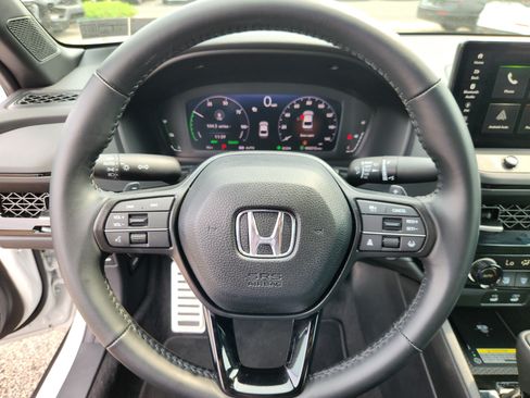 Certified 2025 Honda Accord Sport image 9