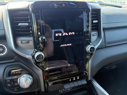 Used 2025 RAM 1500 Laramie AWD/4WD image 16