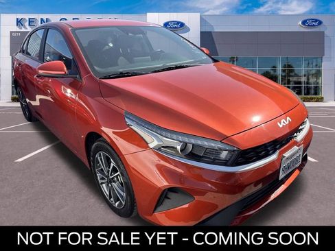 Used 2023 Kia Forte LXS FWD image 1