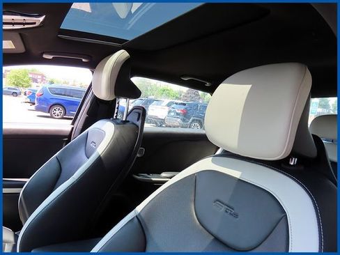 Used 2025 Kia K4 GT-Line w/ GT-Line Premium Package FWD image 12