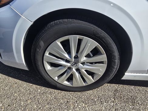 Used 2024 Nissan Sentra S FWD image 10