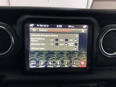 Used 2021 Jeep Gladiator Rubicon image 46