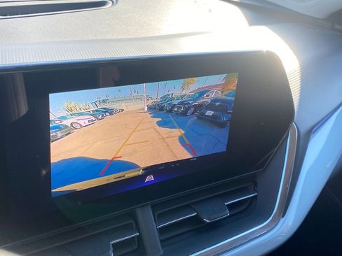 Used 2025 Chevrolet Trax LT image 17