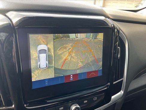 Used 2019 Chevrolet Traverse RS FWD image 22