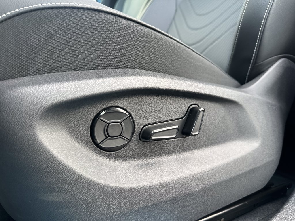 New 2026 Volkswagen Tiguan SE R-Line AWD/4WD image 4