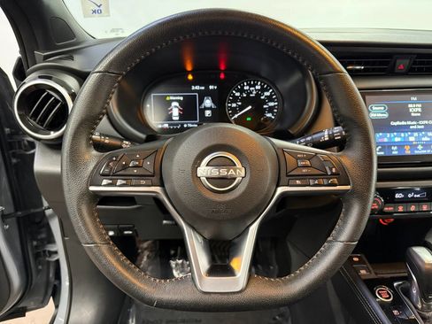 Used 2024 Nissan Kicks SR w/ Exterior Package FWD image 11