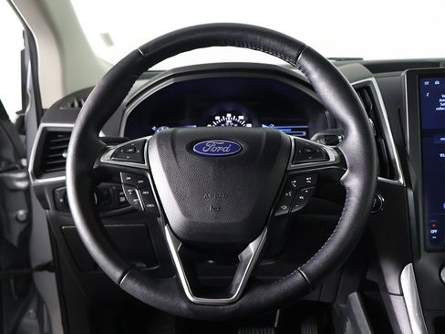 Used 2024 Ford Edge Titanium image 35