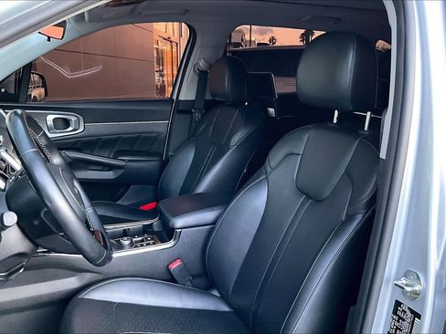 Used 2022 Kia Sorento SX image 25