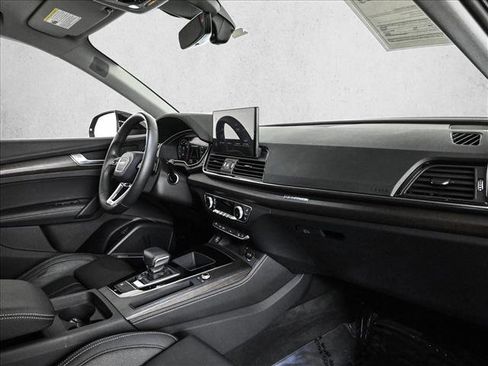 Certified 2023 Audi Q5 2.0T Premium Plus w/ Premium Plus Package AWD/4WD image 23