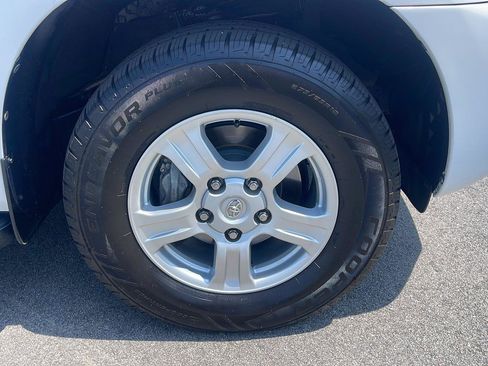 Used 2016 Toyota Sequoia SR5 w/ Premium Package AWD/4WD image 9