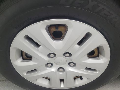 Used 2020 Dodge Journey SE w/ SE Popular Equipment Group image 31