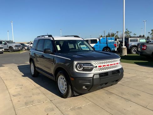 Used 2025 Ford Bronco Sport Heritage w/ Convenience Package image 4