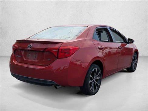 Used 2017 Toyota Corolla SE FWD image 6