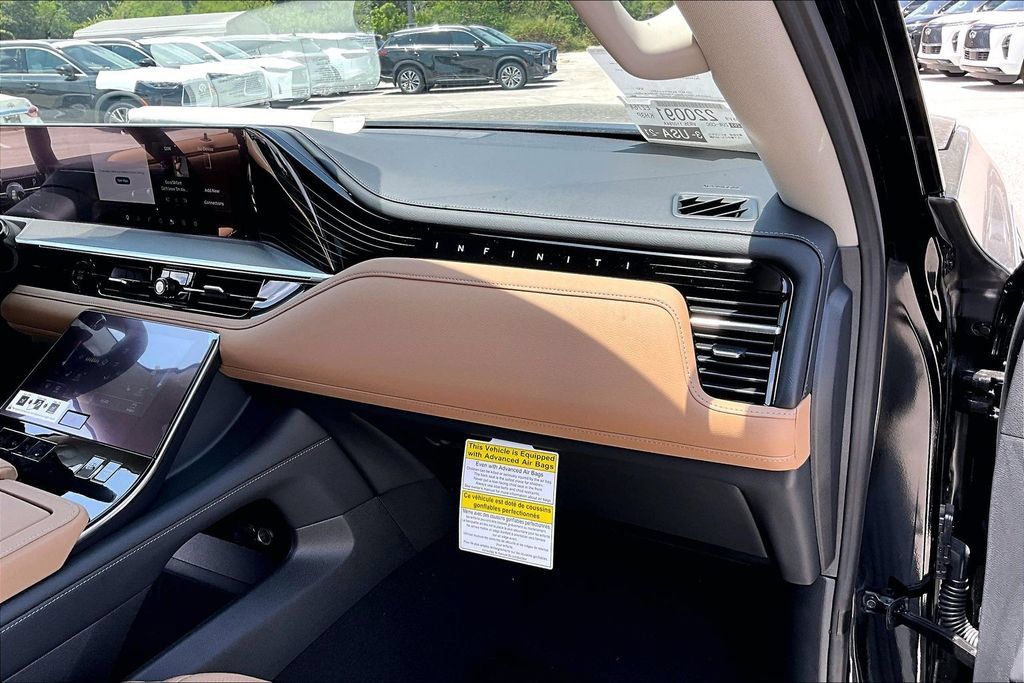 New 2027 INFINITI QX80 Luxe RWD image 18
