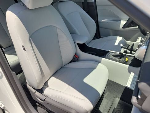 New 2027 Hyundai Kona SE FWD image 21