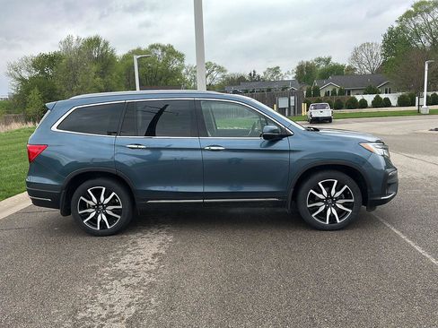 Used 2022 Honda Pilot Elite image 2