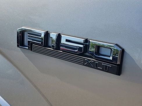 Used 2016 Ford F150 XLT w/ Equipment Group 302A Luxury AWD/4WD image 28