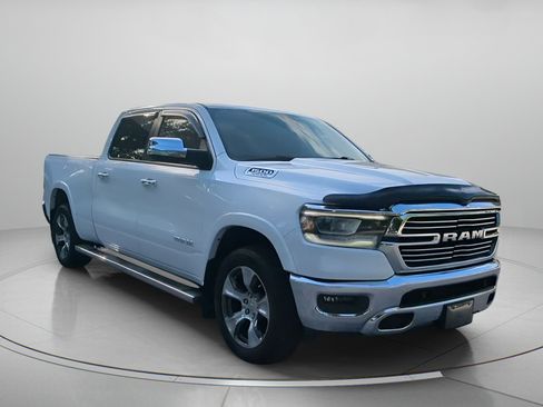 Used 2019 RAM 1500 Laramie AWD/4WD image 4