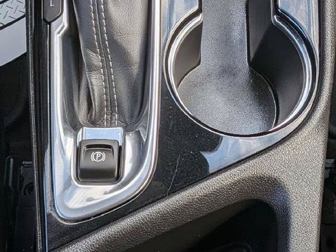 Used 2020 Buick Encore GX Preferred w/ Cold Weather Comfort Package AWD/4WD image 17
