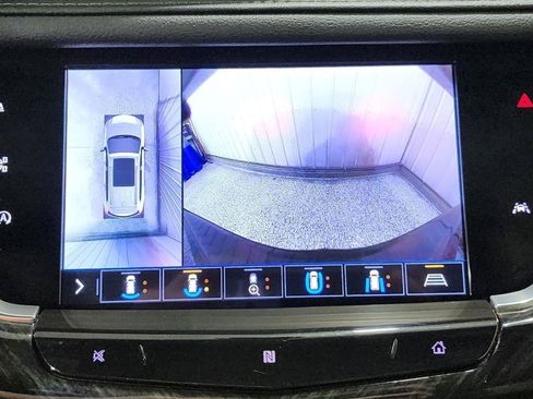 Used 2020 Cadillac XT6 Premium Luxury AWD/4WD image 16